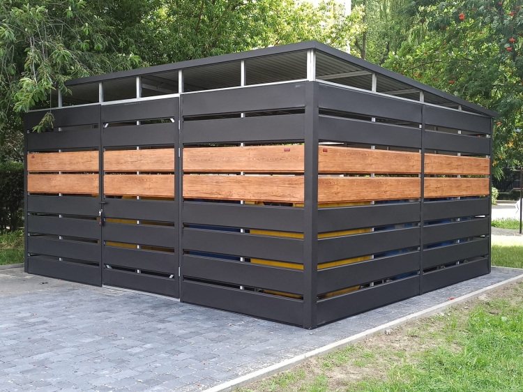 wiata-smietnikowa-5x4,5-czern-dab-1-l.jpg