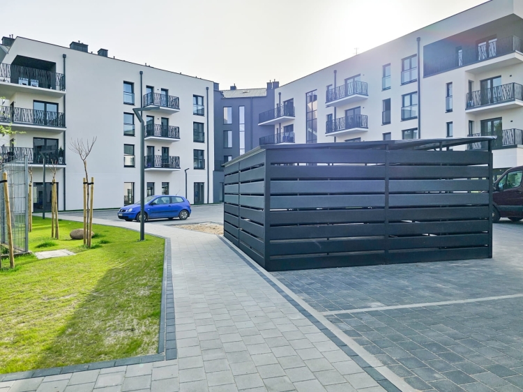 wiata-smietnikowa-5x5m-czern-grafit-8.jpg